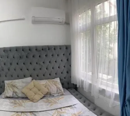 Cozy In Heart Of בית הארחה